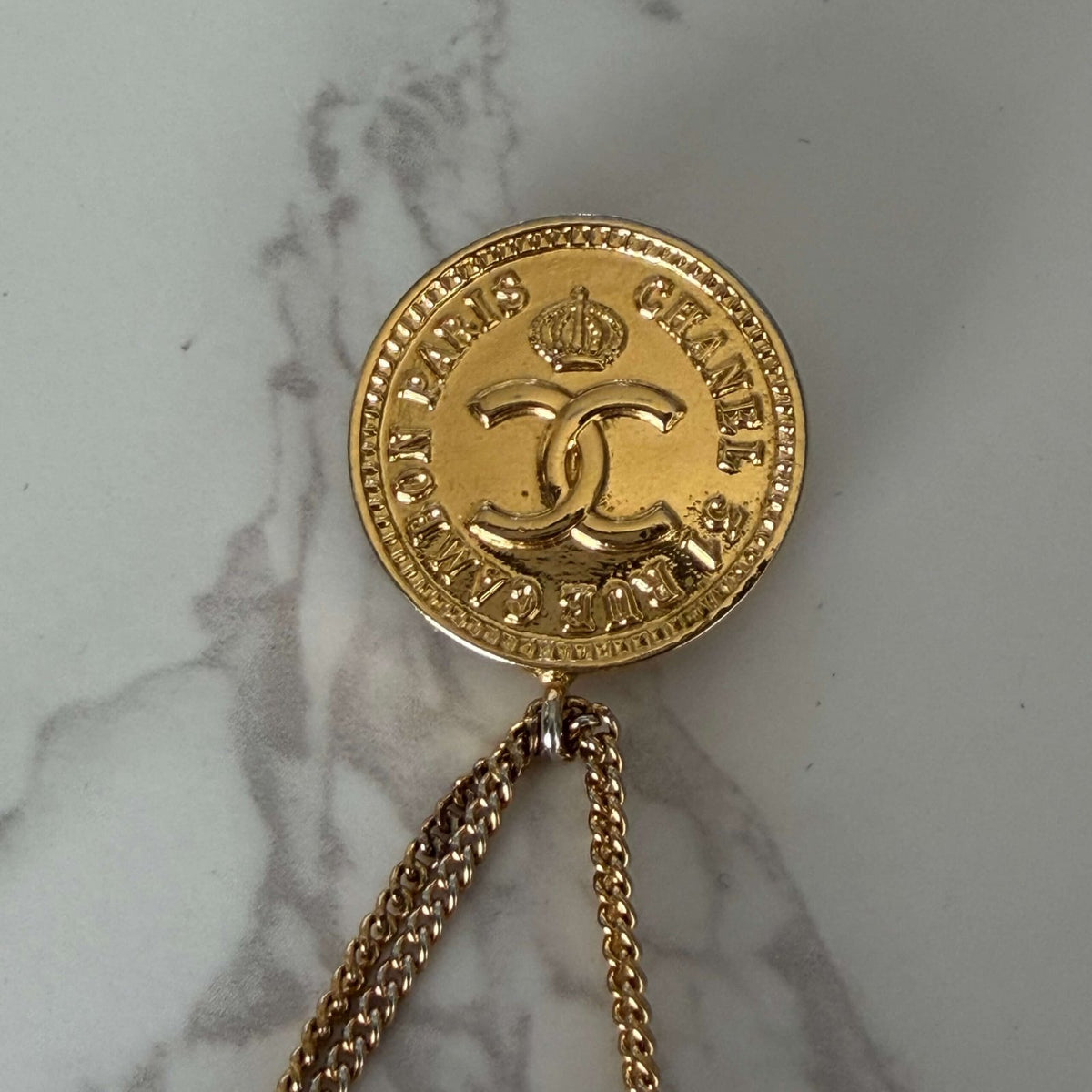 Vintage Chanel brooch purse 24k gold-plated