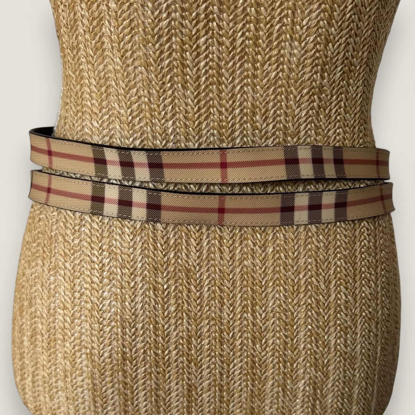 burberry double strap belt close-up