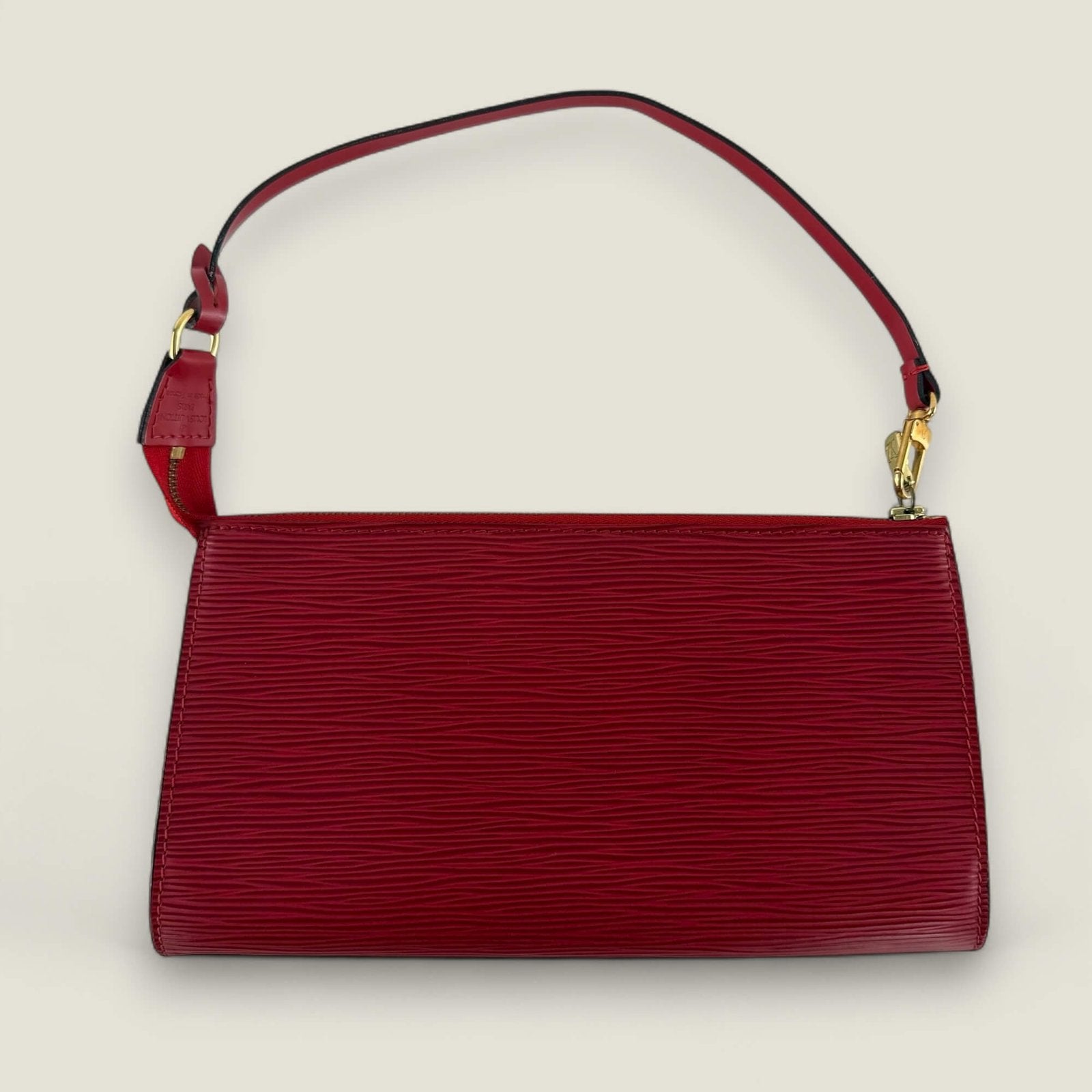pre-owned Louis Vuitton Pochette Accessories Epi red